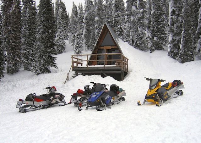 Queest Sledding / Snowmobiling Area